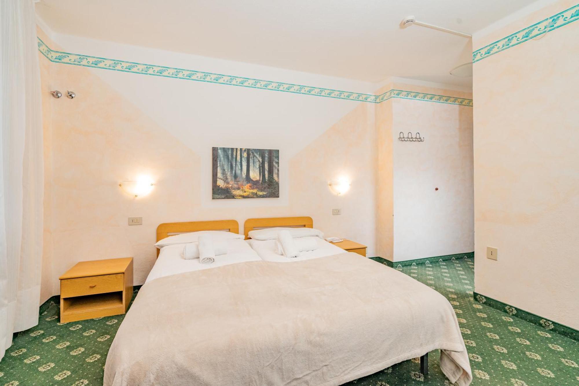 Hotel Europa Molveno Ngoại thất bức ảnh