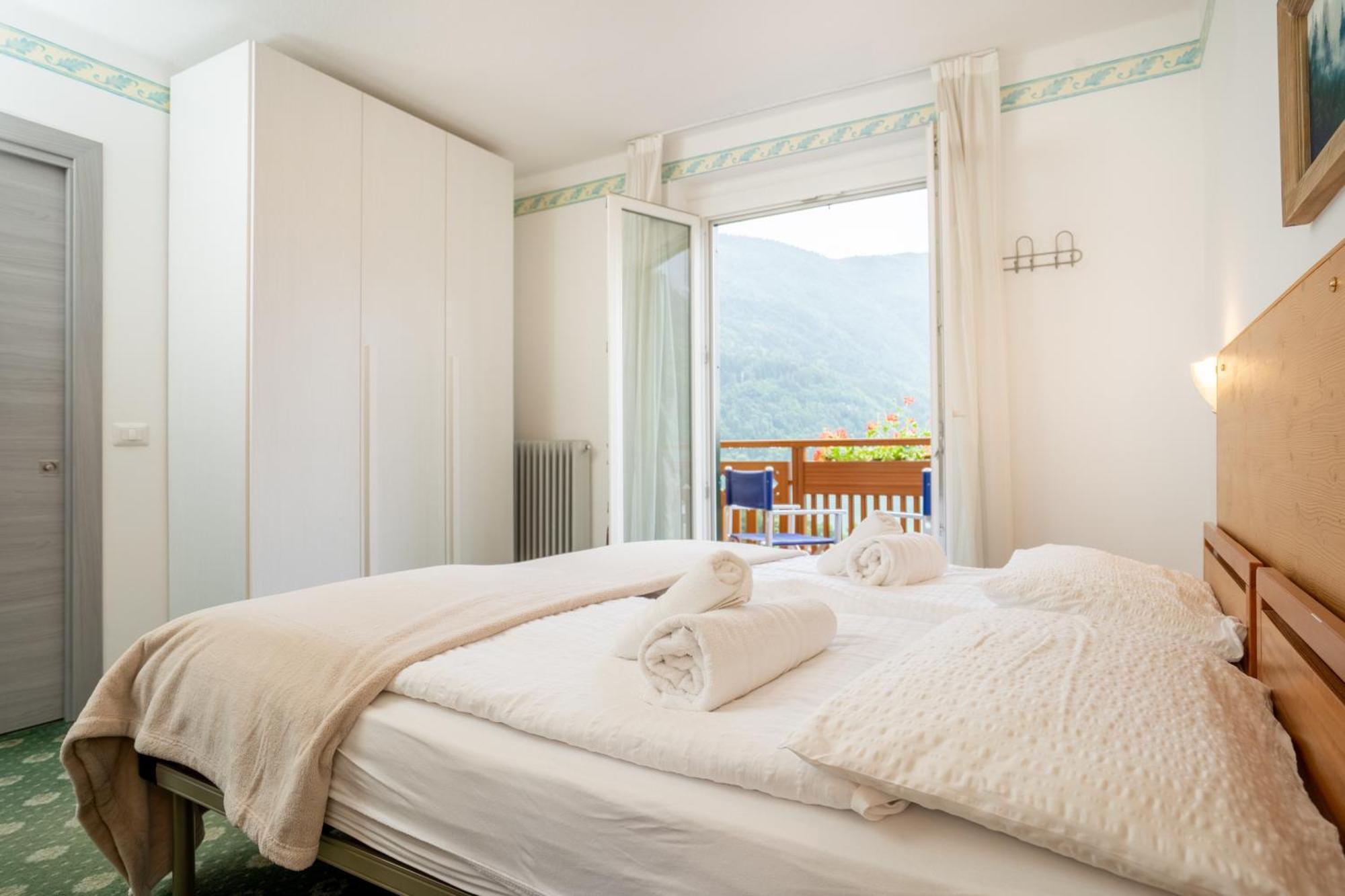 Hotel Europa Molveno Ngoại thất bức ảnh