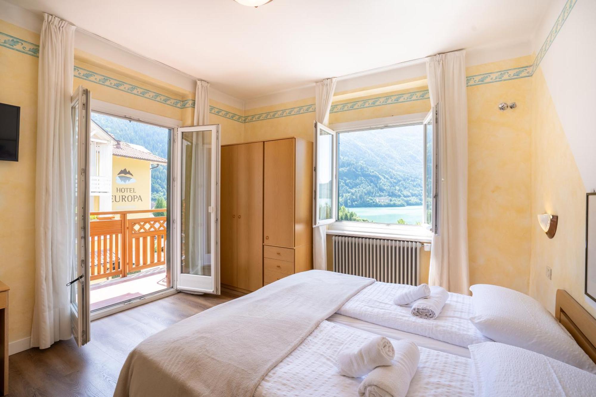 Hotel Europa Molveno Ngoại thất bức ảnh