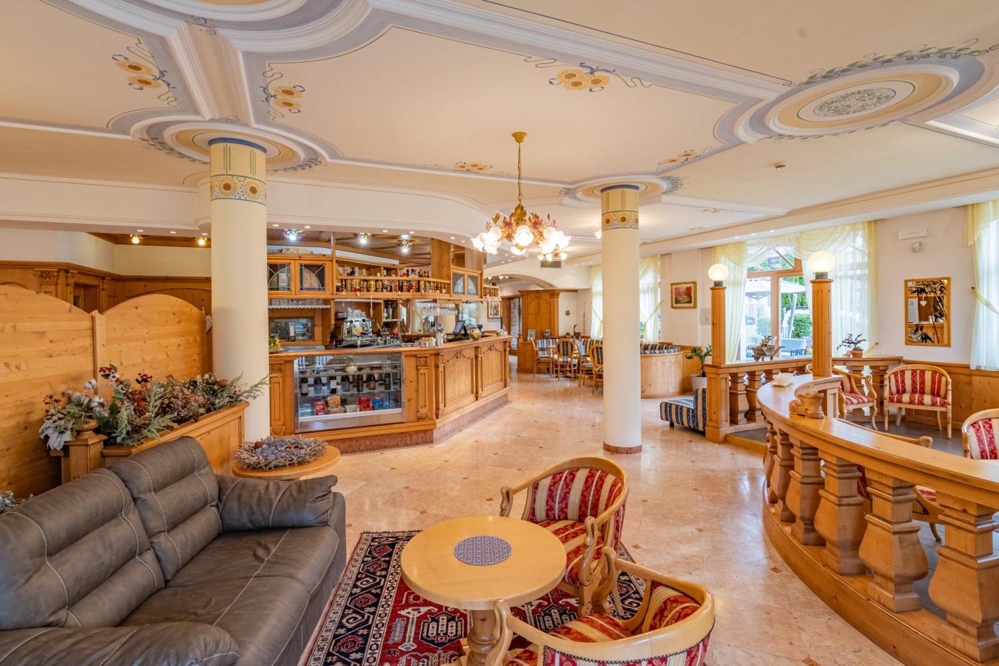 Hotel Europa Molveno Ngoại thất bức ảnh
